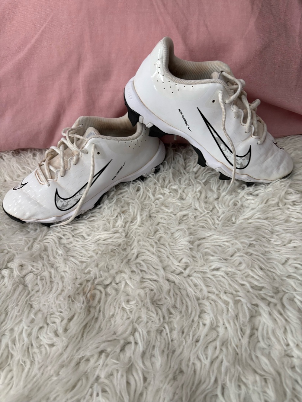 Nike White Athletic Cleats with Black Swoosh 6Y